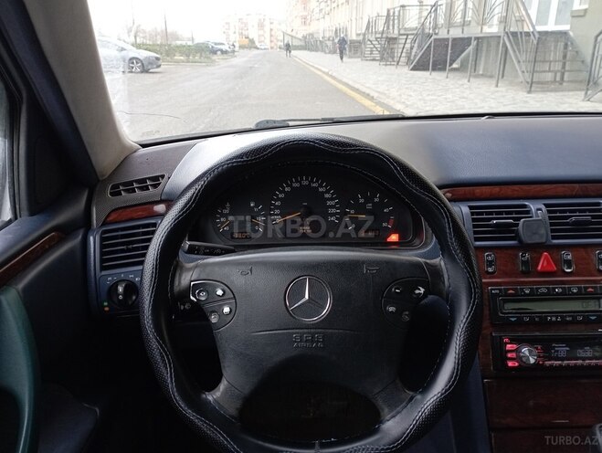 Mercedes E 220 1999, 477,853 km - 2.2 l - Bakı