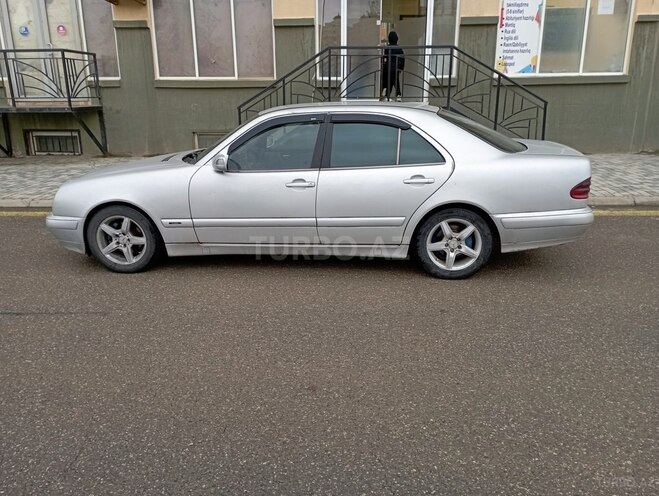 Mercedes E 220 1999, 477,853 km - 2.2 l - Bakı