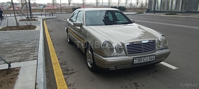 Mercedes E 240 1998, 321,789 km - 2.4 l - Bakı