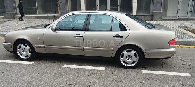 Mercedes E 240 1998, 321,789 km - 2.4 l - Bakı