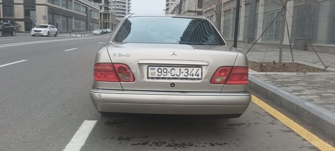 Mercedes E 240 1998, 321,789 km - 2.4 l - Bakı