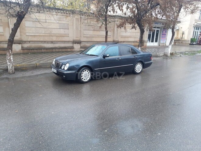 Mercedes E 270 2000, 502,996 km - 2.7 l - İmişli