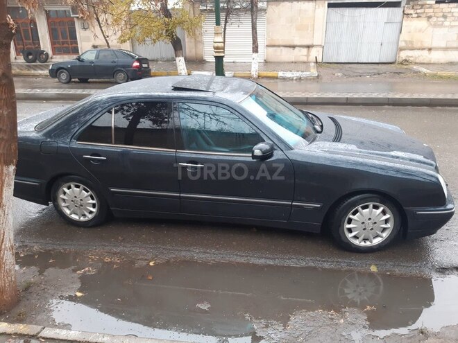 Mercedes E 270 2000, 502,996 km - 2.7 l - İmişli