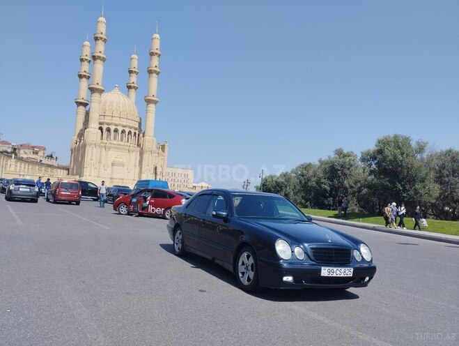 Mercedes E 270 2001, 590,000 km - 2.7 l - Bakı