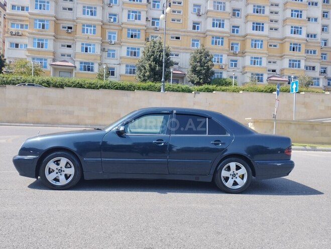 Mercedes E 270 2001, 590,000 km - 2.7 l - Bakı