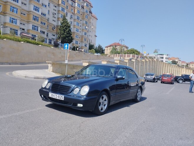 Mercedes E 270 2001, 590,000 km - 2.7 l - Bakı