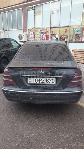 Mercedes E 270 2002, 450,000 km - 2.7 l - Bakı