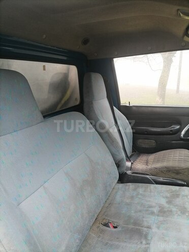 Hyundai H 100 1998, 295,434 km - 2.5 л - Qax