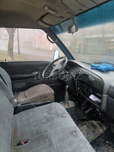 Hyundai H 100 1998, 295,434 km - 2.5 л - Qax