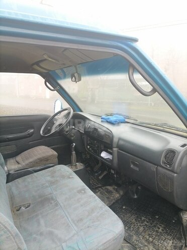 Hyundai H 100 1998, 295,434 km - 2.5 л - Qax