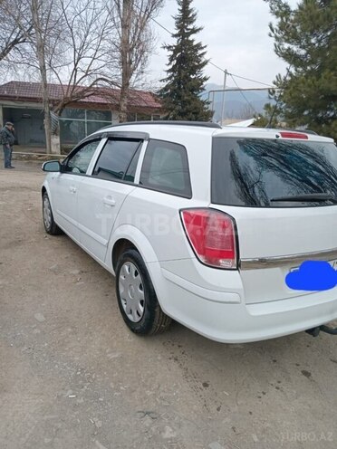 Opel Astra 2005, 285,238 km - 1.7 l - Qəbələ
