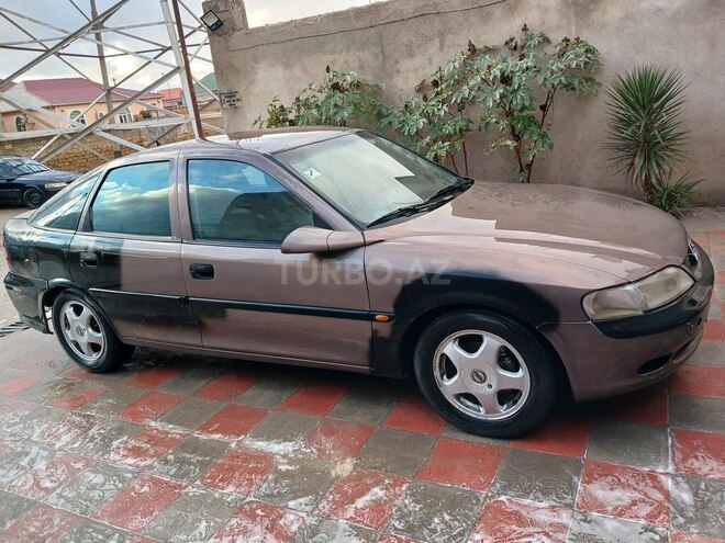 Opel Vectra 1998, 410,000 km - 1.8 l - Sumqayıt