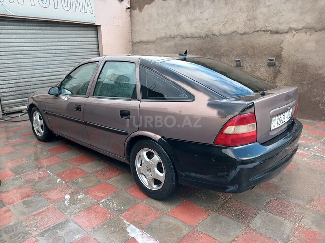 Opel Vectra 1998, 410,000 km - 1.8 l - Sumqayıt