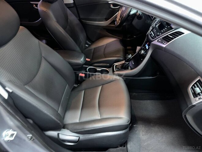 Hyundai Elantra 2015, 133,000 km - 1.6 l - Gəncə