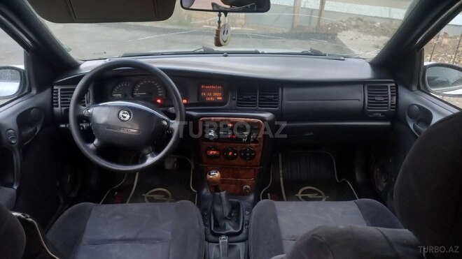 Opel Vectra 1998, 320,000 km - 1.8 l - Bakı
