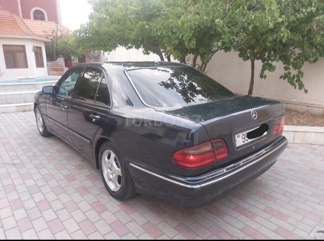 Mercedes E 270 2000, 400,000 km - 2.7 l - Bakı
