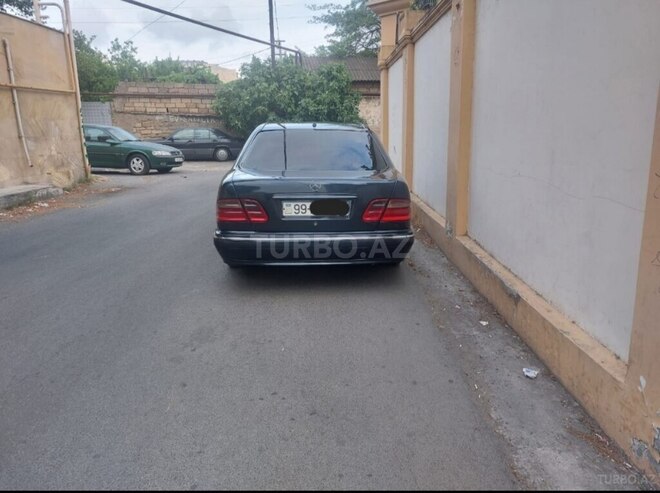 Mercedes E 270 2000, 400,000 km - 2.7 l - Bakı