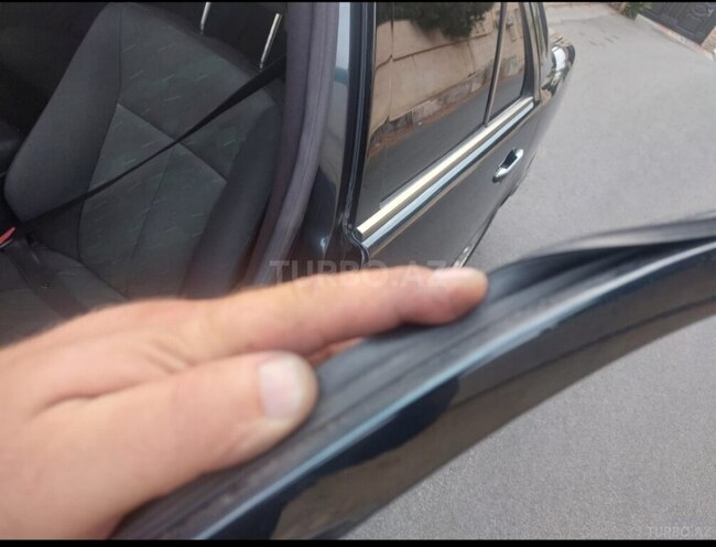Mercedes E 270 2000, 400,000 km - 2.7 l - Bakı