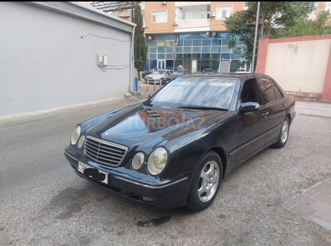 Mercedes E 270 2000, 400,000 km - 2.7 l - Bakı