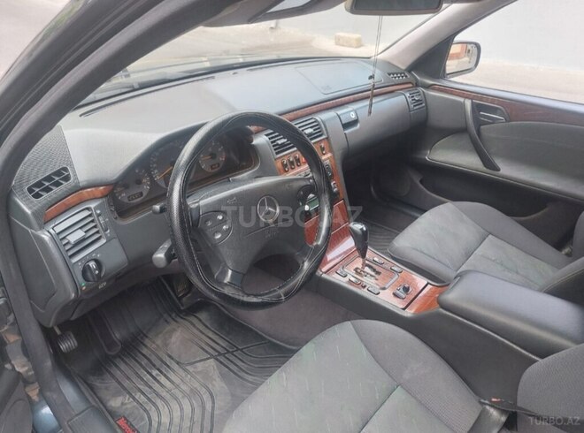 Mercedes E 270 2000, 400,000 km - 2.7 l - Bakı