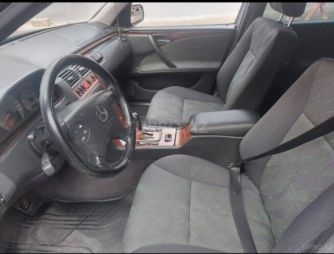 Mercedes E 270 2000, 400,000 km - 2.7 l - Bakı