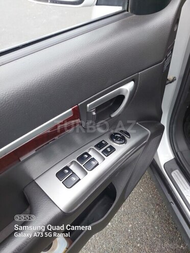 Hyundai Santa Fe 2011, 400,000 km - 2.0 l - Astara