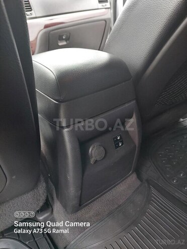 Hyundai Santa Fe 2011, 400,000 km - 2.0 l - Astara