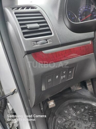 Hyundai Santa Fe 2011, 400,000 km - 2.0 l - Astara