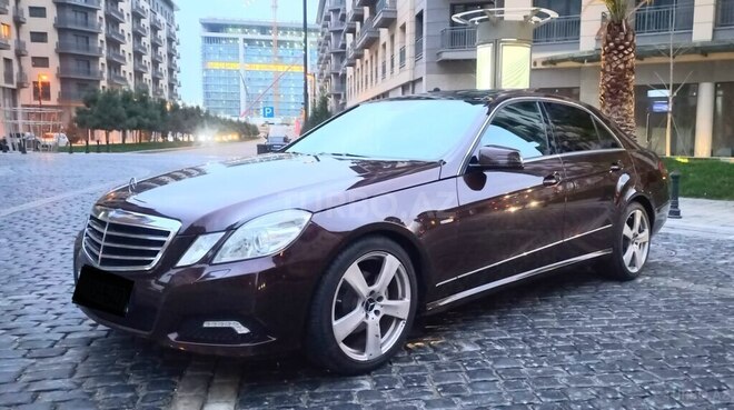 Mercedes E 220 2010, 270,000 km - 2.2 l - Bakı