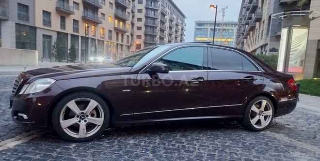 Mercedes E 220 2010, 270,000 km - 2.2 l - Bakı