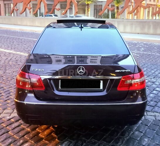 Mercedes E 220 2010, 270,000 km - 2.2 l - Bakı