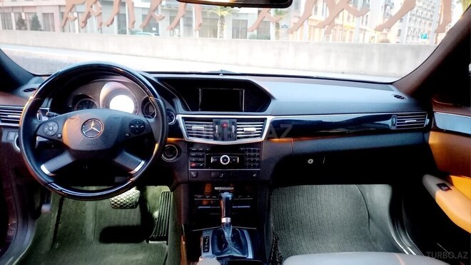 Mercedes E 220 2010, 270,000 km - 2.2 l - Bakı
