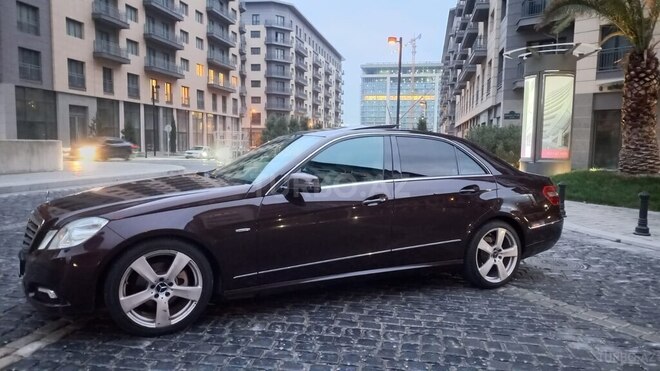 Mercedes E 220 2010, 270,000 km - 2.2 l - Bakı