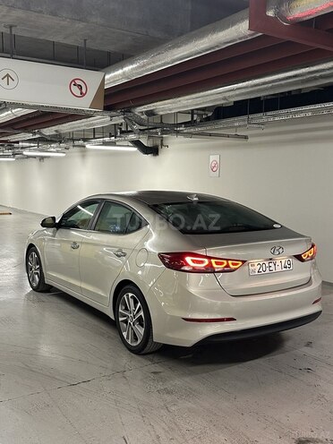 Hyundai Elantra 2016, 98,800 km - 2.0 l - Gəncə