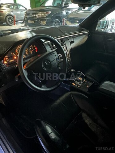 Mercedes E 200 1996, 290,000 km - 2.0 л - Bakı