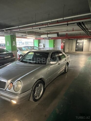 Mercedes E 200 1996, 290,000 km - 2.0 л - Bakı