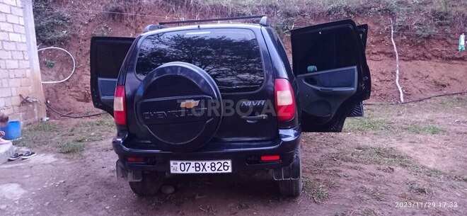 Chevrolet Niva 2005, 280,000 km - 1.7 л - Astara
