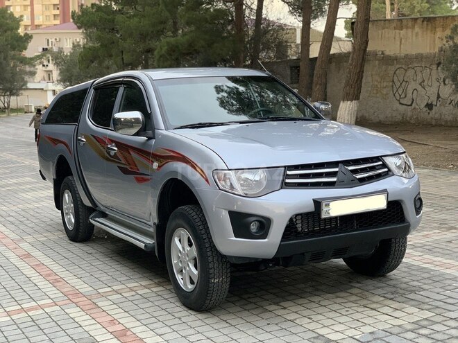 Mitsubishi L200 2013, 138,311 km - 2.5 l - Bakı
