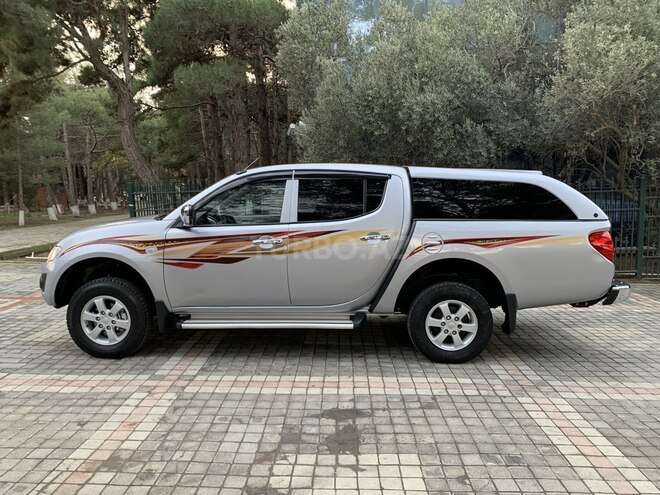 Mitsubishi L200 2013, 138,311 km - 2.5 l - Bakı