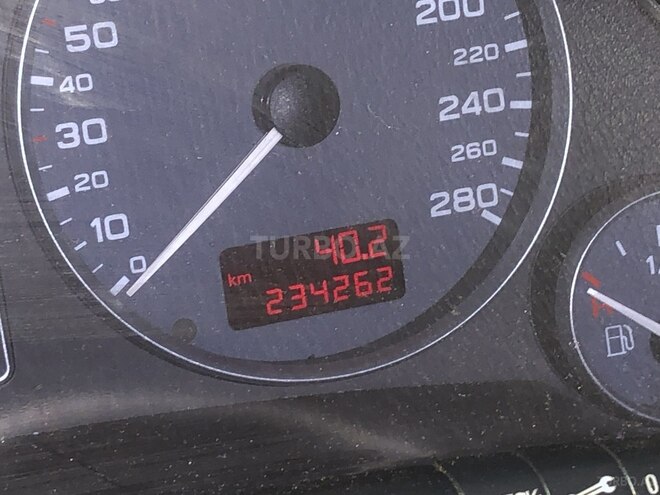 Audi  2004, 234,000 km - 4.2 l - Bakı