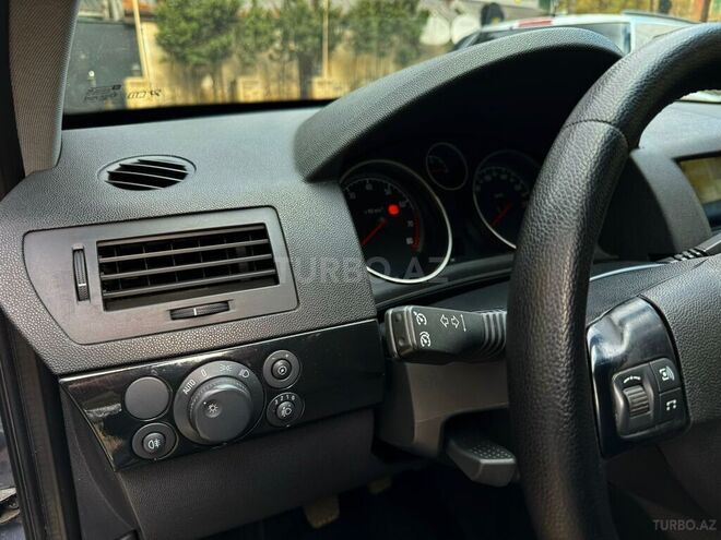 Opel Astra 2007, 268,000 km - 1.4 л - Bakı