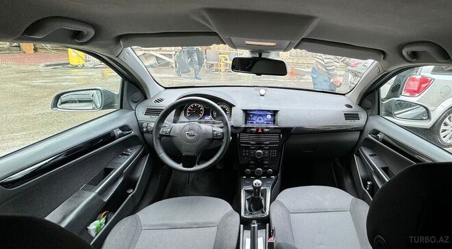 Opel Astra 2007, 268,000 km - 1.4 л - Bakı