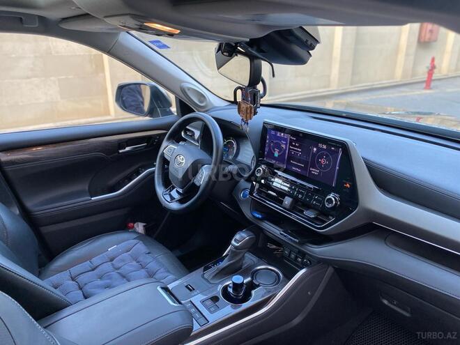 Toyota Highlander 2021, 29,000 km - 2.5 l - Bakı
