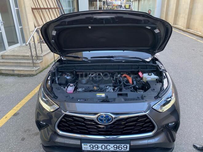 Toyota Highlander 2021, 29,000 km - 2.5 l - Bakı