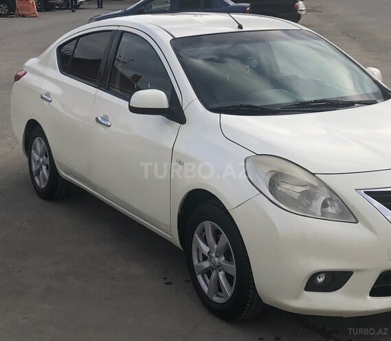 Nissan Sunny 2013, 171,000 km - 1.5 l - Bakı