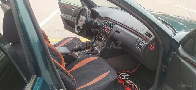 Mercedes E 230 1996, 209,000 km - 2.3 l - Sumqayıt