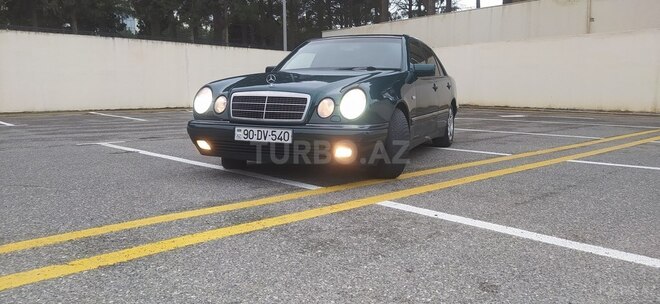 Mercedes E 230 1996, 209,000 km - 2.3 l - Sumqayıt