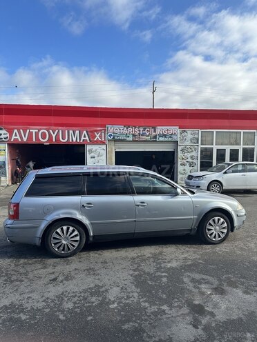 Volkswagen Passat 2002, 200,000 km - 2.0 l - Bakı