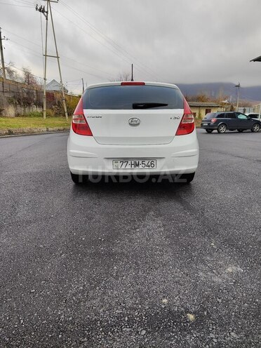 Hyundai i30 2009, 260,000 km - 1.4 l - Şəki