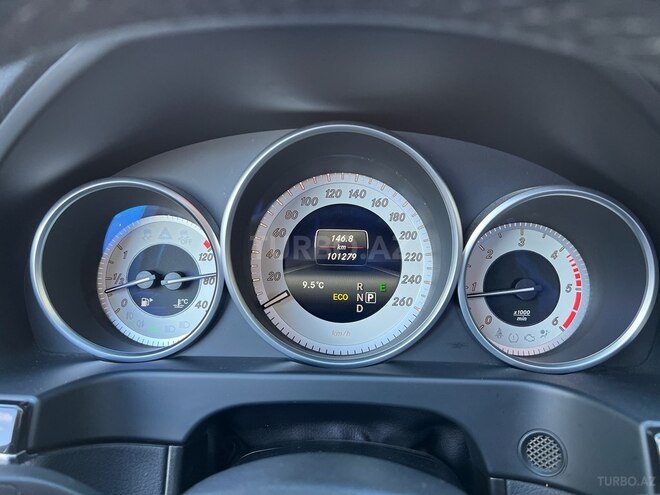 Mercedes E 220 2015, 101,300 km - 2.2 l - Bakı